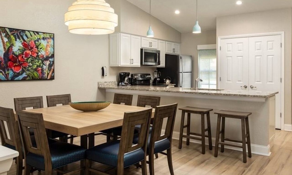 Orange Lake Hotel | 2 Modern and Spacious Units in Kissimmee | Near Disney | Outdoor Pools | Golf|