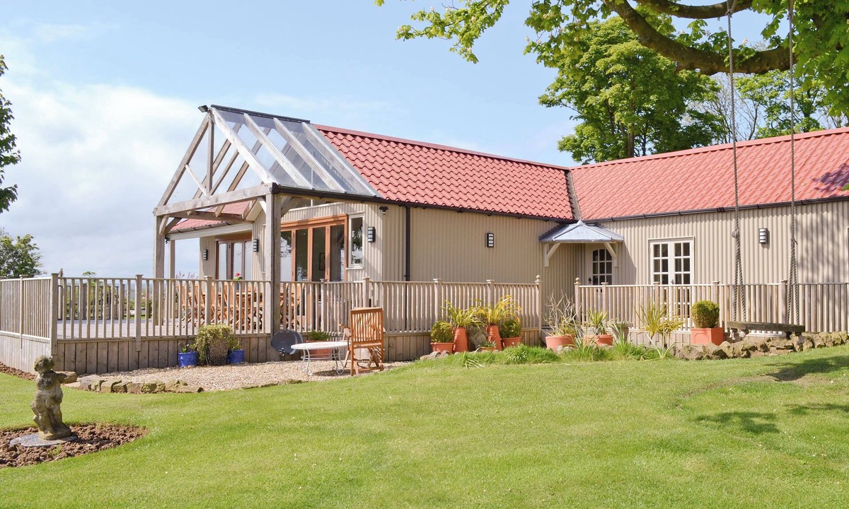 Cayton Cottage | 4 bedroom accommodation in Killerby, near Scarborough