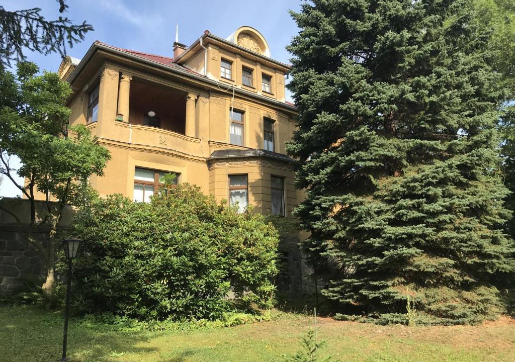 Crimmitschau Apartment | Am Sahnpark nahe Eisstadion D
