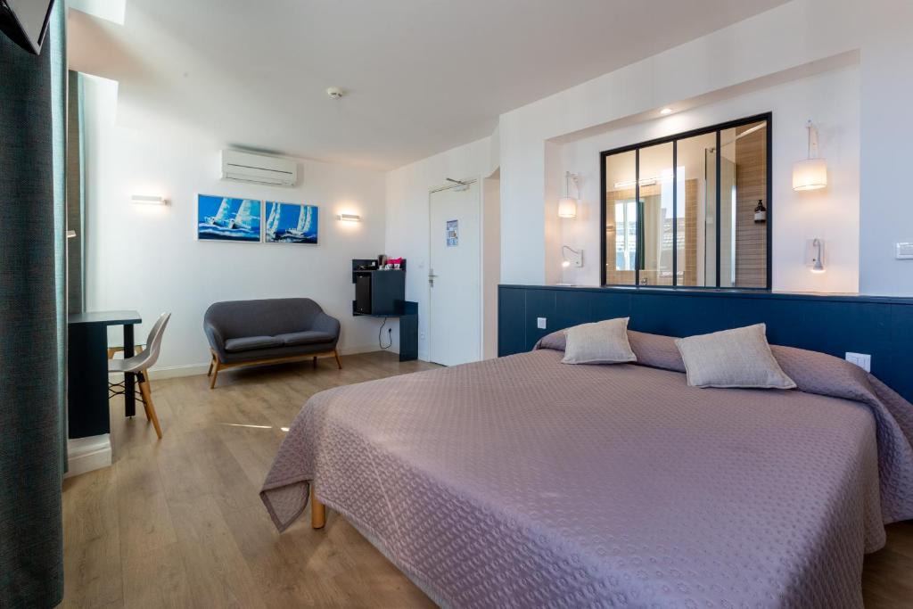 Bordeaux Sud Hotel | Cit'Hotel Le Regina Bordeaux Gare Saint-Jean