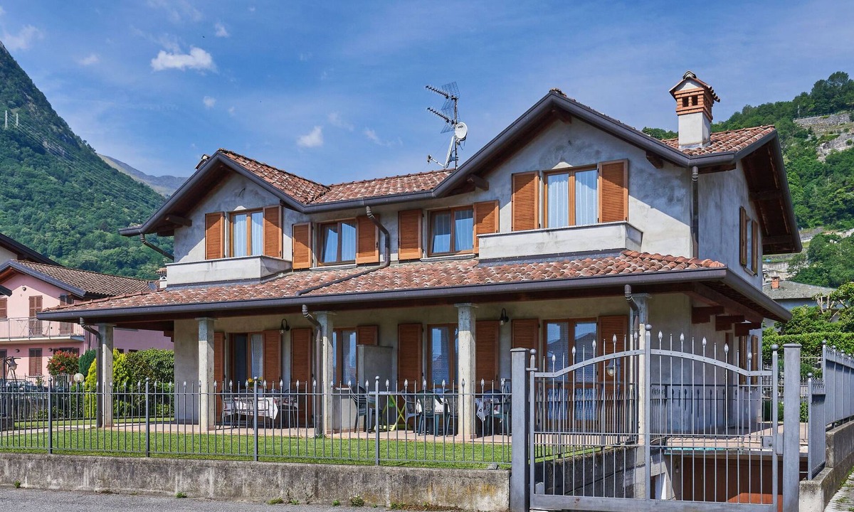 Dongo House | Le Villette by Interhome