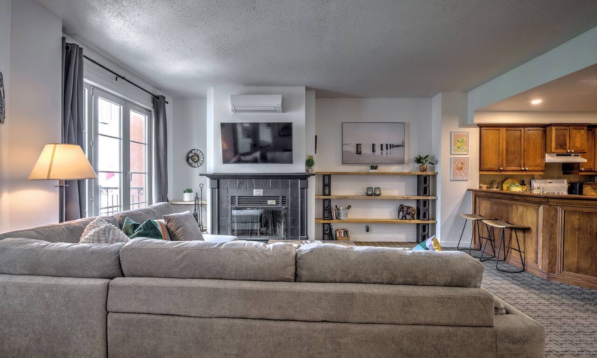 Mont-Tremblant Pedestrian Village Condo | Spacious 2-bedroom condo at the base of the slopes in the heart of the village.