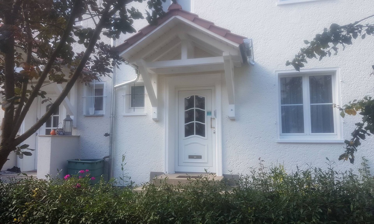 Arnstadt House | Vacation home in Arnstadt up to 7 persons photovoltaic, wallbox for e-vehicle