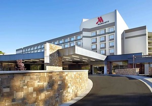3-Star Hotel ∙ Raleigh Marriott Crabtree Valley in Northwest Raleigh