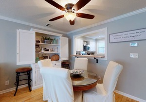 Lovely Condo in Gated Harbour Oaks walking distance to the Village in Saint Simons Island