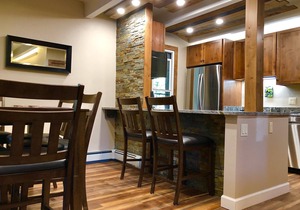 Luxurious, peaceful, family and dog friendly condo right on Ten Mile Creek! in Frisco
