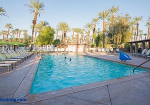 Palm Springs Camping Resort Cottage 1 in Thousand Palms