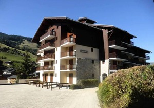 Residence Val Blanc 2 - Apartment for 4 to 6 people - 3 bedrooms - terrace - village center in BEAUFORT