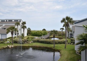 Sea Winds 77 - Remodeled Sea Winds 2 Bedroom/Steps to the Pool/Lagoon View in Saint Augustine Beach