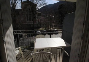 South Facing T3 Apartment with Balcony and Parking in Bagnères-de-Luchon - 4 pers. in Bagnères-de-Luchon