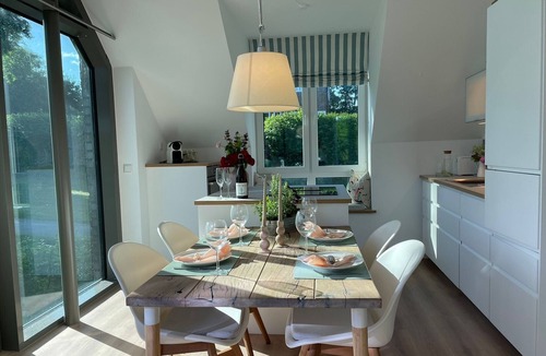 Eckernfoerde Apartment | Apartment 'Meerzeit' with Sea View, Balcony and Wi-Fi