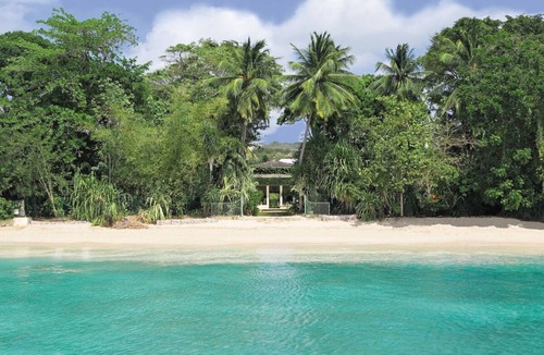 Little Battaleys Villa | Beachfront Bliss Getaway with Pool - Nelson Gay