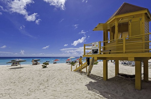 Dover Apartment | Beachfront Condo with Pool - Sapphire 201 (2 bed)