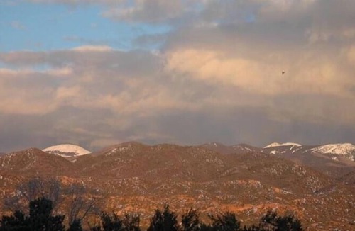 Tesuque Cottage | Beautiful Mountain Views, Beamed Ceilings, 2 Fireplaces