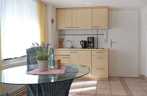 Boltenhagen Apartment | Black Bear Apartment Bear 02