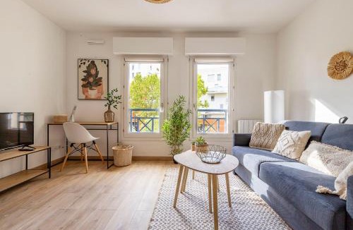 Casselardit Apartment | Bright and charming studio next to the tram