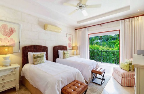 Gibbs Bay House | Claridge Plus Luxury Villa