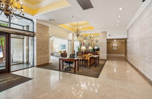 Downtown Atlanta Condo | Downtown retreat on iconic Peachtree w/balcony