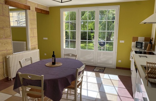 Saint-Caprais-de-Bordeaux House | Experience a relaxing holiday on a Bordeaux family winery 20 min from Bordeaux