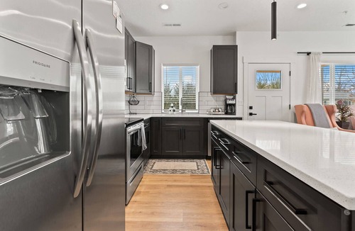Boise House | Garden City Retreat minutes to downtown Boise-Sleeps up to 21 in 10B/8B home