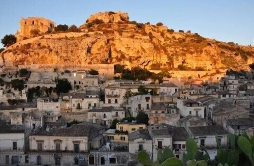 Scicli Apartment | Gracious dammuso between the baroque of the places of Montalbano
