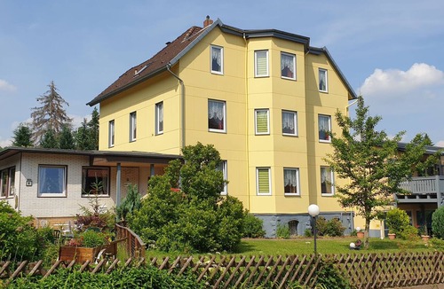 Bad Sachsa Villa | Group accommodations for up to 16 people - Group accommodations in the Southern Harz, 16 to 40