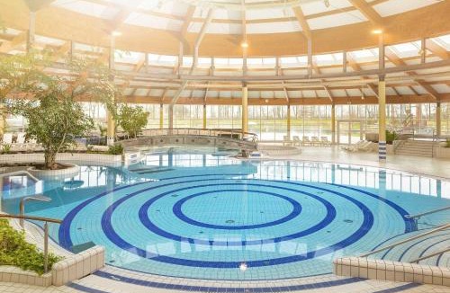Gohren Apartment | Meeresblick Residenzen Ferienwohnung 21 mit Sauna- und Schwimmbadnutzung im AHOI Sellin
