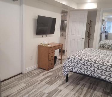 Guelph Apartment | Modern studio with kitchenette and bath