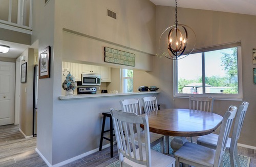 The Dunes House | Sandcastle Shores: Quiet Retreat, Golf & Lake View