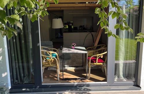 Munchen District House | Small house in the sunny south near Lake Starnberg