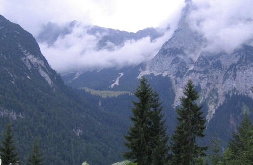 Weidach House | Spacious and quiet holiday home in Leutasch, 500 meters to the trail, toboggan run