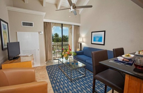 Hastings Hotel | Stay on the Beach in Barbados! 3 Great Units w/Kitchen, Balcony & Private Beach