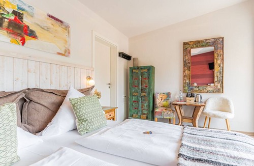 Jetzendorf Hotel | Treehouse Suite Number 5