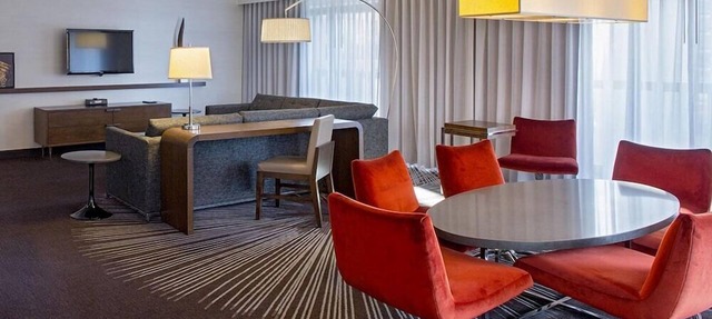 1-Bedroom Suite at a 4⭐️ Hotel in Atlanta