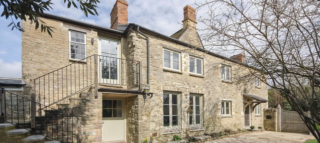 2 bedroom accommodation in Middle Barton, near Chipping Norton in Chipping Norton