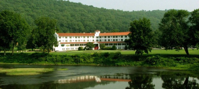 2 Units | Mountain Retreat | Refined Comfort & Scenic Views in a Serene Hideaway in East Stroudsburg