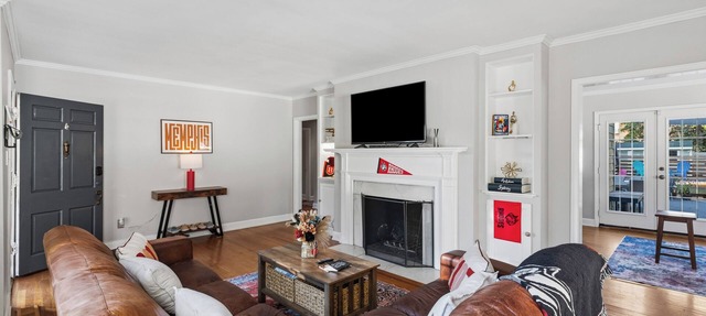 3-Bdrm Steps from Rhodes College, Near Zoo w/Best Backyard and Upstairs Loft in Memphis