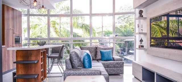 3 BEDROOM PENTHOUSE MIDDLE OF PARK LLERAS PRIVATE ROOF TOP WITH HOT TUB AC in Medellin