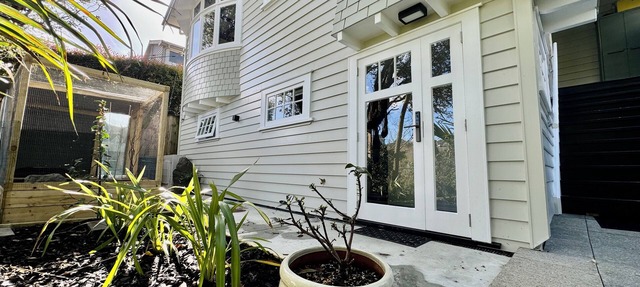 A private studio on Hobson Bay in historic Parnell. Central Auckland. in Auckland