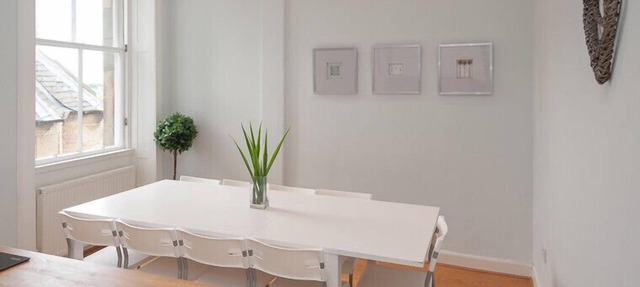 A spacious 4-bedroom duplex apartment. Sleeps 10. in Edinburgh