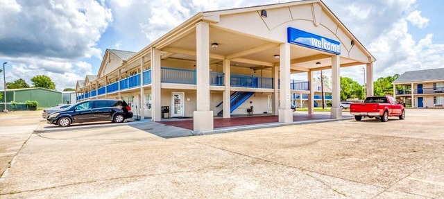Accessible King Bed|Baton Rouge LA in Baton Rouge LA