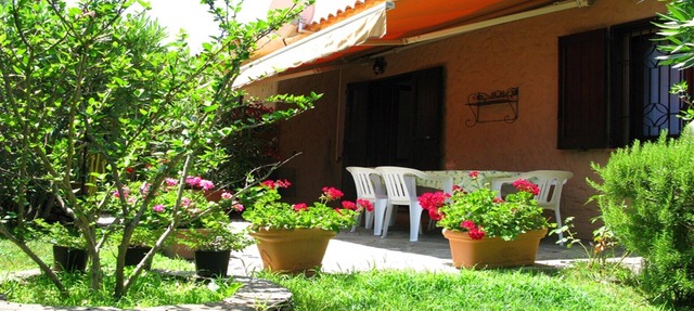 Agrustos villa 400 meters from the sea in Agrustos