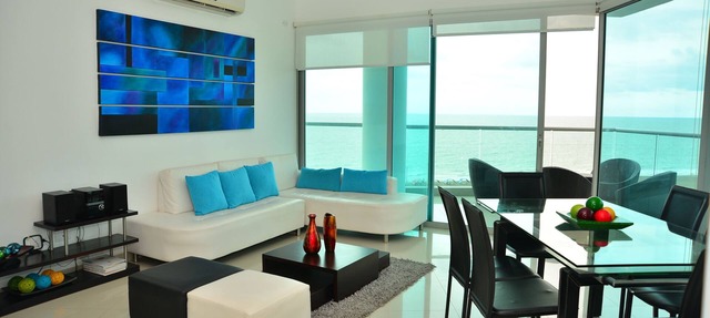 APARTAMENTO AMPLIO 3 ALCOBAS FRENTE PLAY in Cartagena