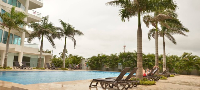 APARTAMENTO AMPLIO 3 ALCOBAS FRENTE PLAY in Cartagena