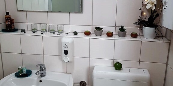 ❤ApartHomes Nuremberg No. 2, WiFi, TV, kitchen, bathroom❤ in Mitte