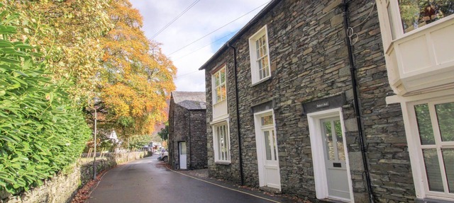 Bakers Rest, ideal for 2 families or group, centrally located in Grasmere, close to lake in Grasmere