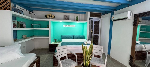 Beautiful private cabana with Jacuzzi, just one minute from the beach. in Tierra Bomba