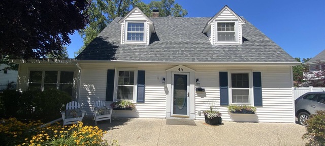 Beautiful South Haven Lake House; Newly Renovated and Decorated; Family-oriented in South Haven