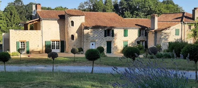 Bed and breakfast between the Puy du Fou and the Marais Poitevin in Thouarsais-Bouildroux