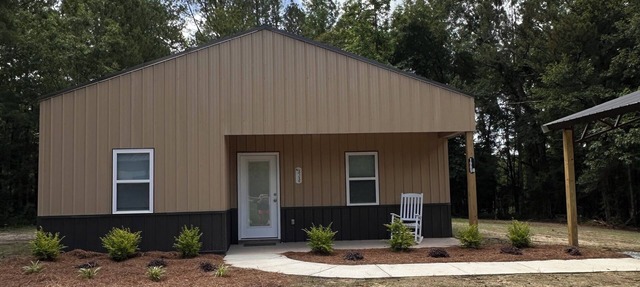 Brand new 2-bedroom house in outskirts of Meridian with WiFi, AC in Meridian